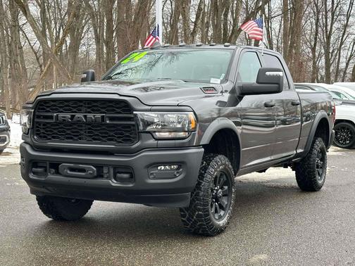 2024 RAM 2500 Tradesman Crew Cab 4x4 6'4' Box