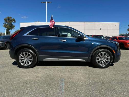 2021 Cadillac XT4 Premium Luxury