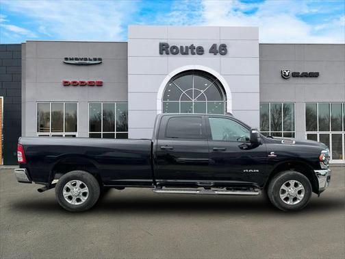 2023 RAM 2500 Big Horn Crew Cab 4x4 8' Box