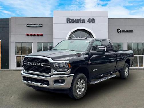 2023 RAM 2500 Big Horn Crew Cab 4x4 8' Box