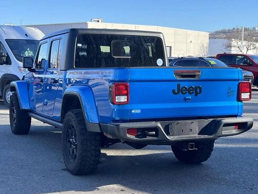 2022 Jeep Gladiator Willys 4x4