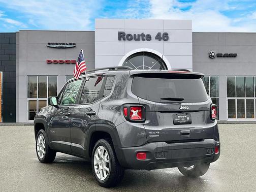 2023 Jeep Renegade Latitude