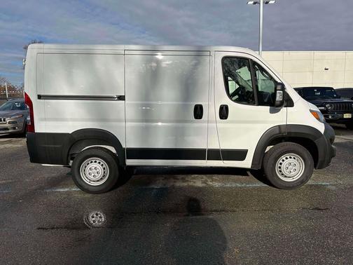 2025 RAM ProMaster 1500 Low Roof