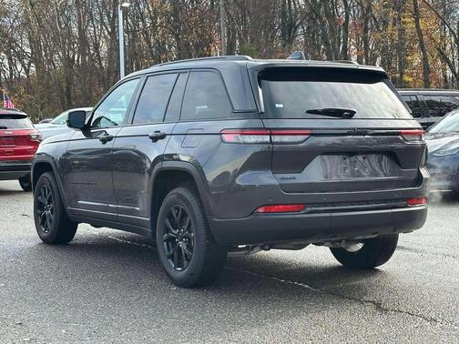 2024 Jeep Grand Cherokee Altitude