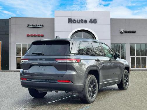 2024 Jeep Grand Cherokee Altitude