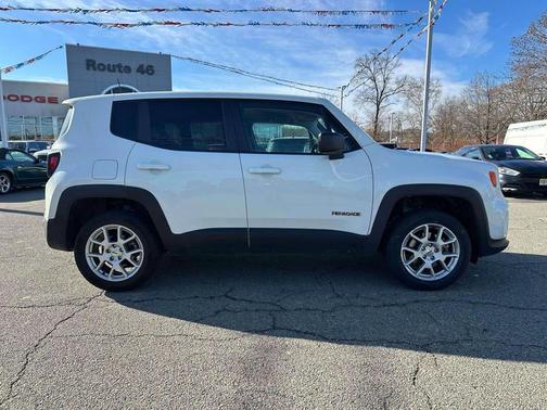 2023 Jeep Renegade Latitude