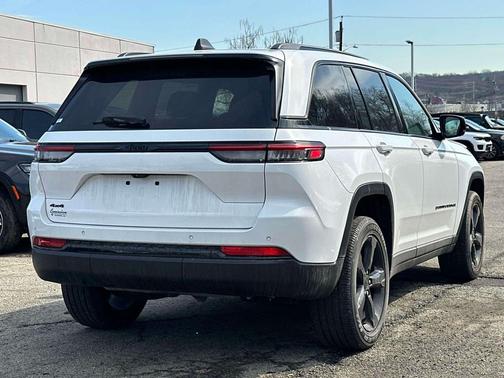 2024 Jeep Grand Cherokee Altitude