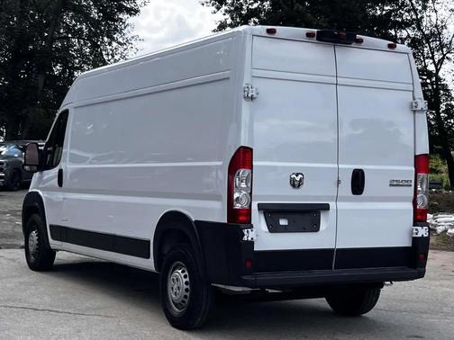 2024 RAM ProMaster 2500 Tradesman