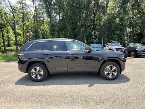 2023 Jeep Grand Cherokee 4xe Base