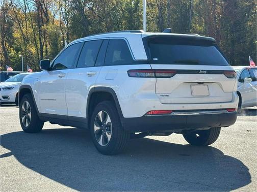 2023 Jeep Grand Cherokee 4xe Base