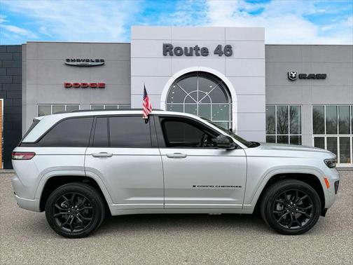 2024 Jeep Grand Cherokee 4xe Anniversary Edition