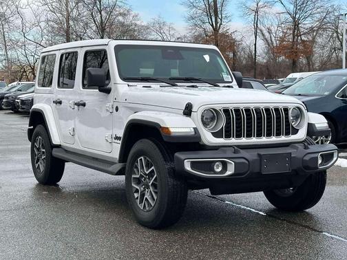 2025 Jeep Wrangler 4-Door Sahara 4x4