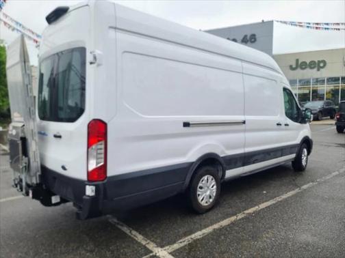 2022 Ford Transit-350 Base