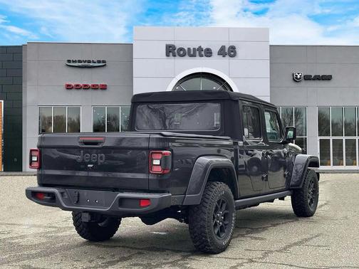 2024 Jeep Gladiator Willys