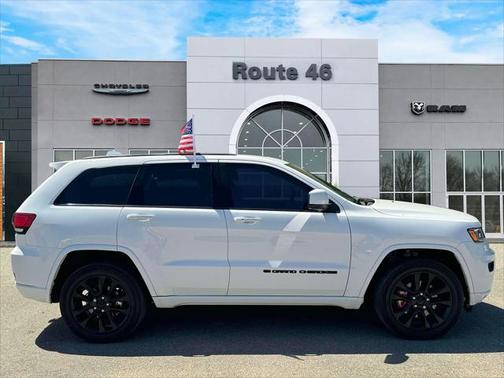 2022 Jeep Grand Cherokee Laredo