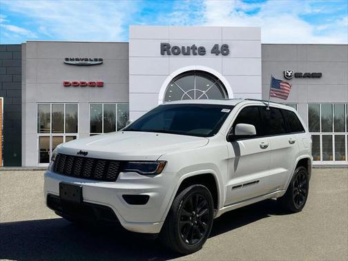 2022 Jeep Grand Cherokee Laredo