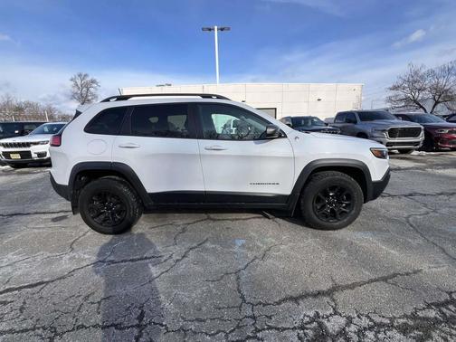 2021 Jeep Cherokee Trailhawk