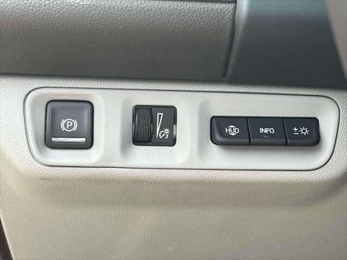 2022 GMC Acadia AWD SLT