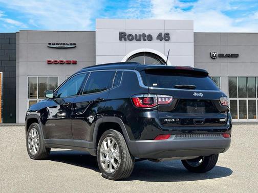 2022 Jeep Compass Latitude Lux