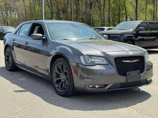 2016 Chrysler 300 S