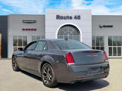 2016 Chrysler 300 S