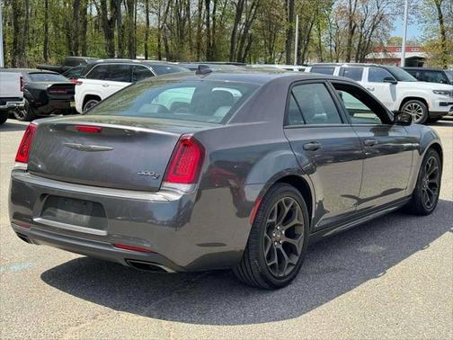 2016 Chrysler 300 S