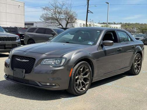 2016 Chrysler 300 S