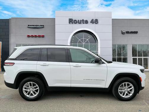 2024 Jeep Grand Cherokee Laredo