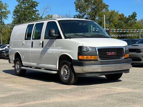 2024 GMC Savana 2500 Work Van