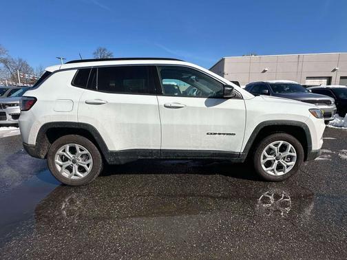 2025 Jeep Compass Latitude