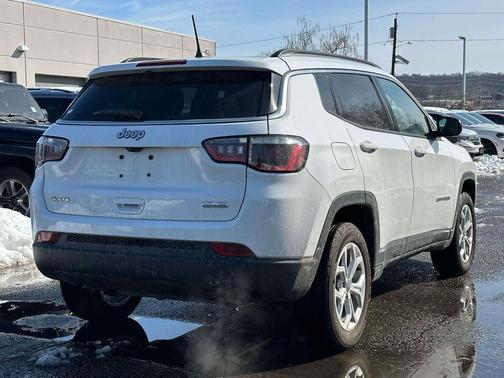 2025 Jeep Compass Latitude