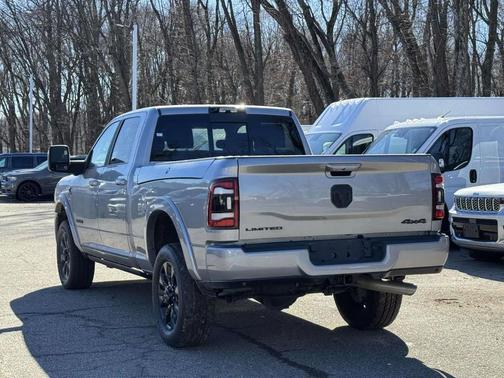 2024 RAM 2500 Limited Crew Cab 4x4 6'4' Box