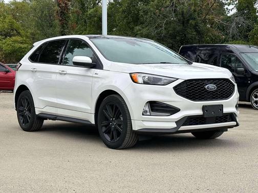 2022 Ford Edge ST Line