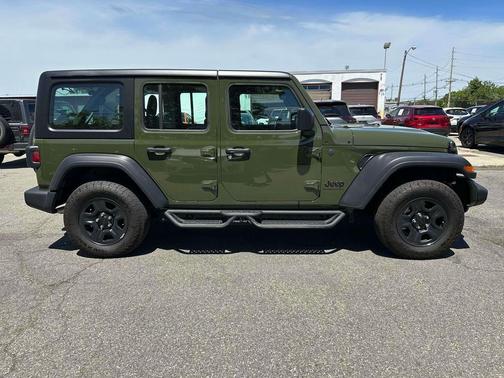 Sarge Green Clearcoat 2024 Jeep Wrangler Sport