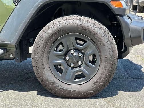 Sarge Green Clearcoat 2024 Jeep Wrangler Sport