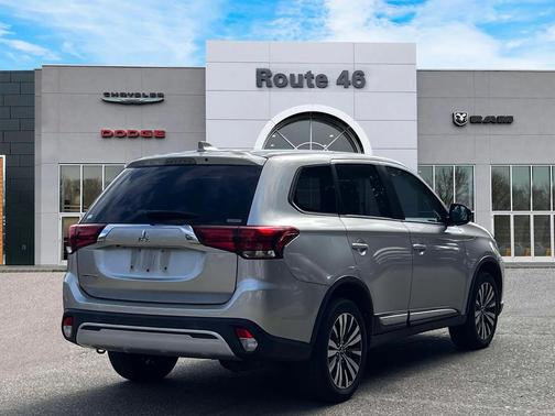 2020 Mitsubishi Outlander ES