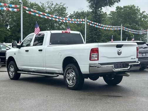 2024 RAM 3500 Tradesman Crew Cab 4x4 8' Box