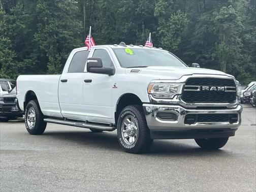 2024 RAM 3500 Tradesman Crew Cab 4x4 8' Box
