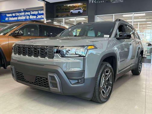 Sting-Gray Clearcoat 2026 Jeep Cherokee Limited