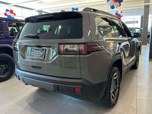 Sting-Gray Clearcoat 2026 Jeep Cherokee Limited