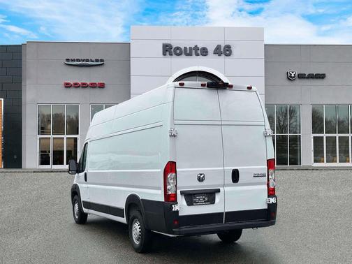 Bright White Clearcoat 2024 RAM ProMaster 3500 High Roof