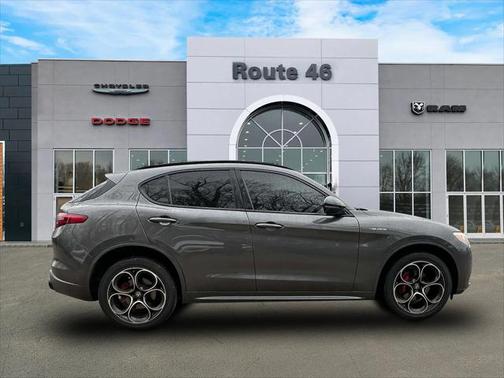 2022 Alfa Romeo Stelvio Ti