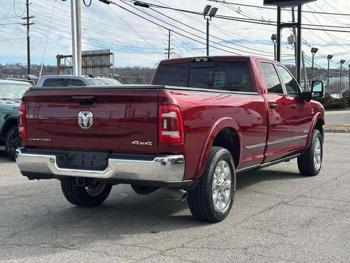 2024 RAM 3500 Limited Crew Cab 4x4 8' Box