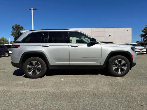 2023 Jeep Grand Cherokee 4xe Base