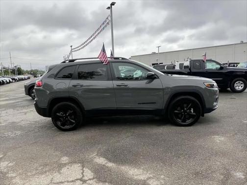 2023 Jeep Cherokee Altitude