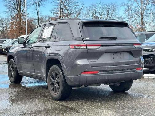 2025 Jeep Grand Cherokee Altitude