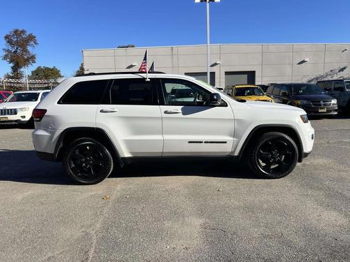 2019 Jeep Grand Cherokee Upland