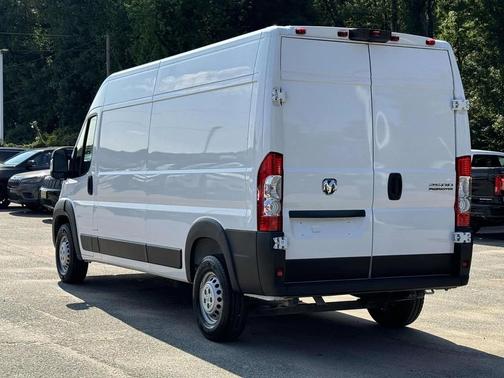 2025 RAM ProMaster 2500 Tradesman