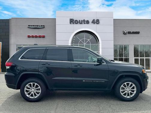 2022 Jeep Grand Cherokee Laredo
