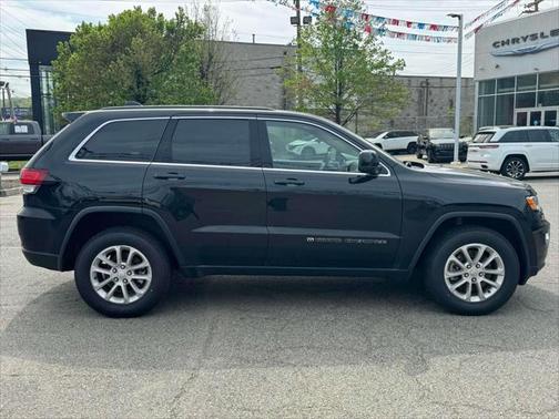 2022 Jeep Grand Cherokee Laredo